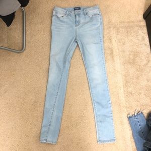 Old Navy Super Skinny jeans (light denim)